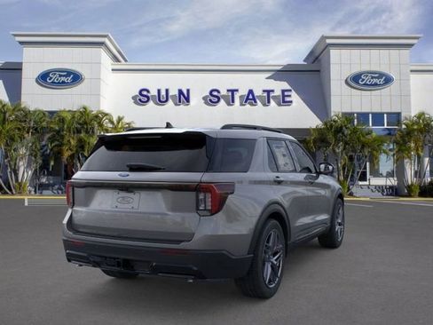 New 2026 Ford Explorer ST-Line w/ ST-Line Street Pack image 8