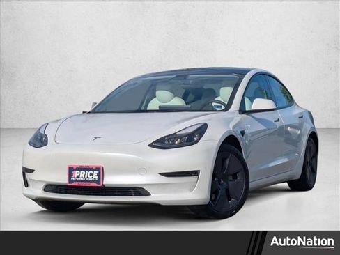 Used 2023 Tesla Model 3 Standard Range RWD image 1