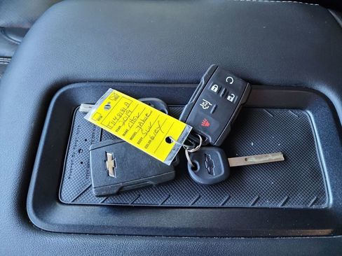 Used 2019 Chevrolet Tahoe LS w/ All-Season Package image 43