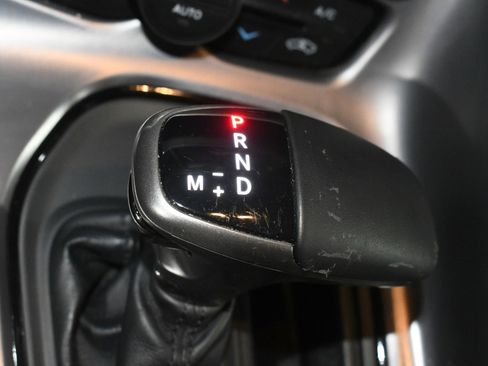 Used 2020 Dodge Challenger SXT image 40