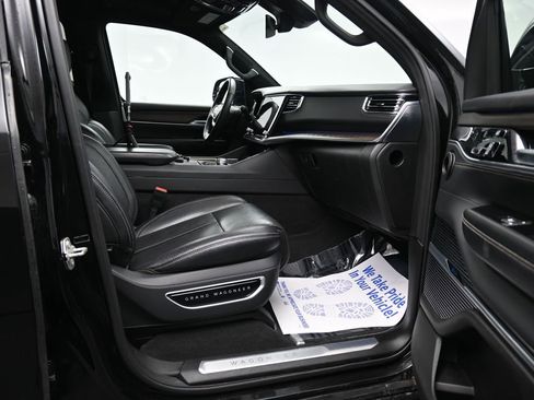 Used 2024 Jeep Grand Wagoneer L 4WD image 20