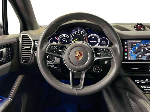 Used 2023 Porsche Cayenne Platinum Edition AWD/4WD image 10