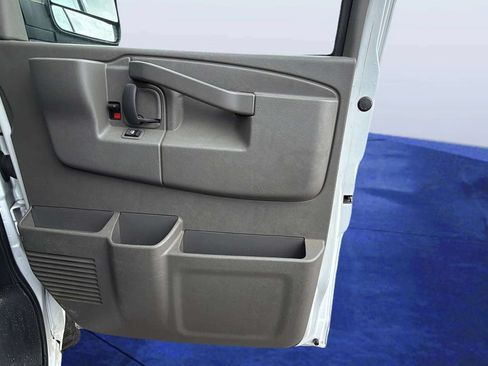 Used 2022 GMC Savana 2500 w/ Driver Convenience Package RWD image 13