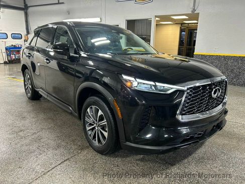 Used 2023 INFINITI QX60 Pure image 9