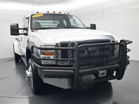 Used 2008 Ford F550 4x4 Super Cab Super Duty image 2