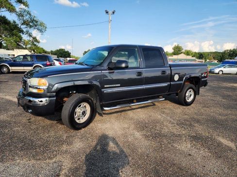 Used 2004 GMC Sierra 2500 SLE w/ Snow Plow Prep Package AWD/4WD image 10