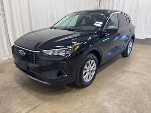 Used 2024 Ford Escape Active AWD/4WD image 9
