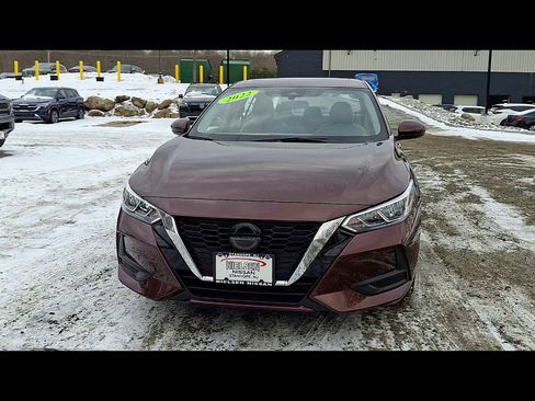 Used 2022 Nissan Sentra SV w/ SV Premium Package image 3