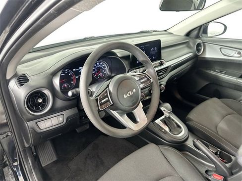 Used 2023 Kia Forte LXS image 10