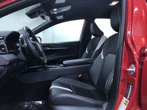 Certified 2025 Toyota Camry SE image 10