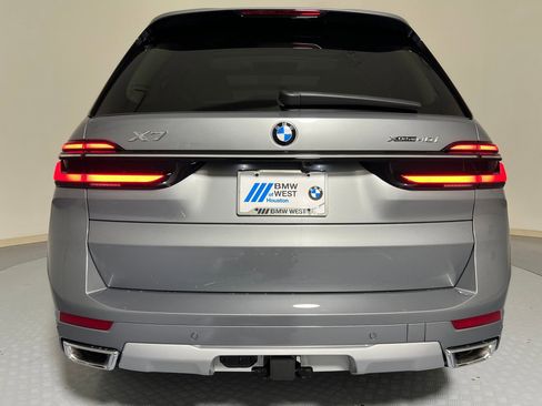 Used 2026 BMW X7 xDrive40i w/ Executive Package image 10