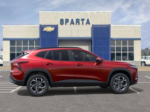 New 2026 Chevrolet Trax LT w/ Driver Confidence Package image 5