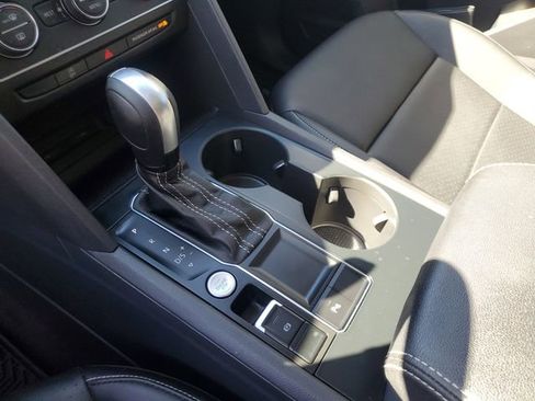 Used 2021 Volkswagen Atlas SE w/ Panoramic Sunroof Package image 22