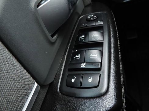 Used 2019 RAM 2500 Big Horn image 27