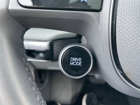 Used 2023 Hyundai Ioniq 5 Limited image 47