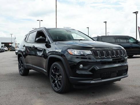 New 2026 Jeep Compass Latitude AWD/4WD image 3