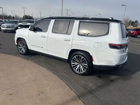 Used 2022 Jeep Grand Wagoneer Series III image 43