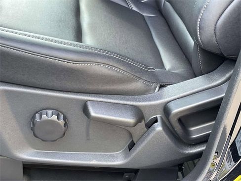 New 2025 Ford Bronco Badlands image 11