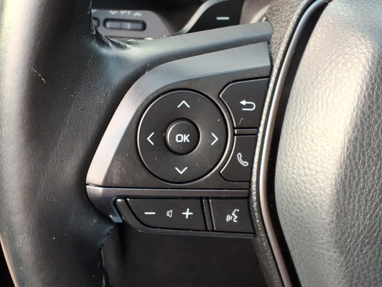 Used 2021 Toyota Camry XSE FWD image 17