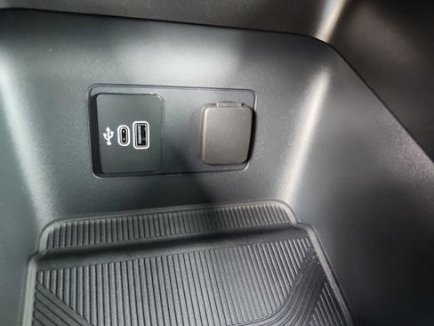 New 2026 Ford Explorer ST-Line image 30