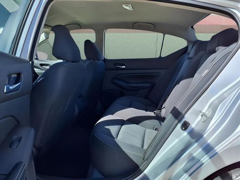 Used 2022 Nissan Altima 2.5 SV image 10