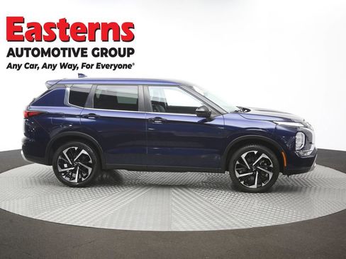Used 2022 Mitsubishi Outlander SE AWD/4WD image 35