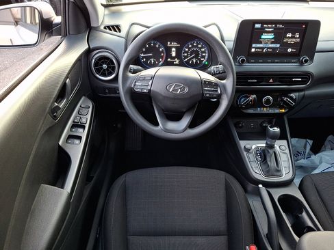 Certified 2023 Hyundai Kona SEL AWD/4WD image 11