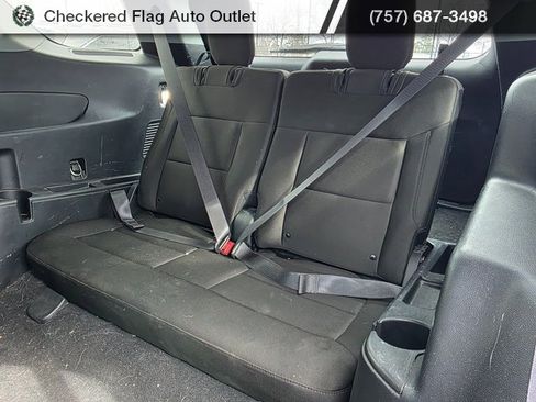 Used 2021 Ford Explorer XLT image 21