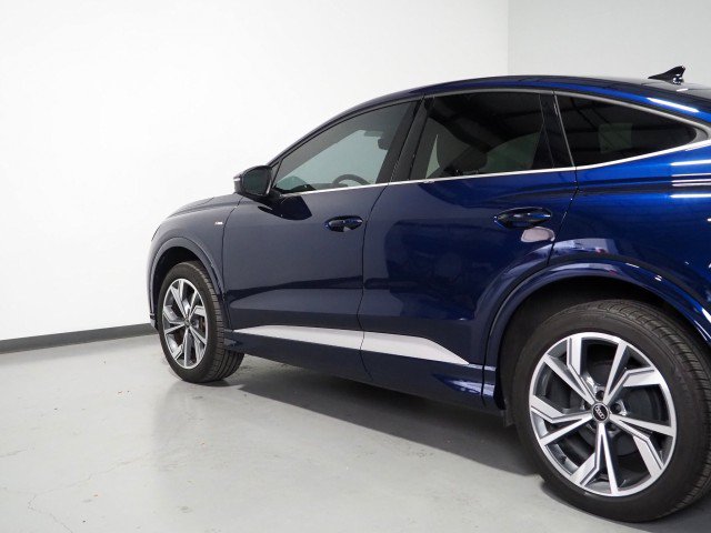 Used 2024 Audi Q4 e-tron quattro Premium Plus Sportback AWD/4WD image 47