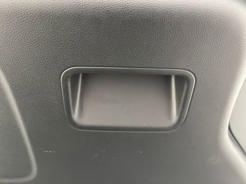 Used 2025 Hyundai Venue SEL FWD image 33