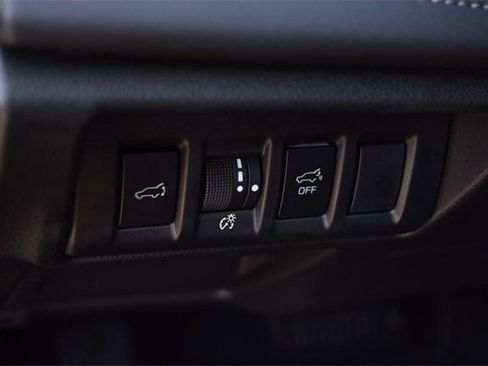 Used 2024 Subaru Outback Limited image 13