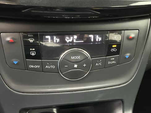 Used 2019 Nissan Sentra SV image 18