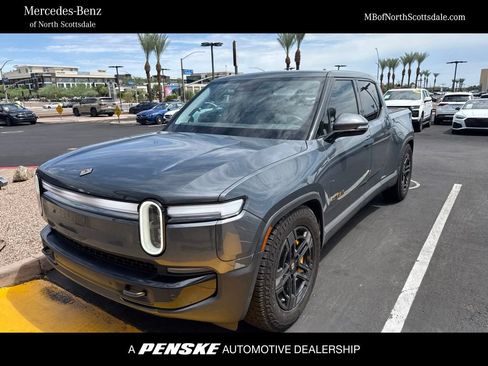Used 2026 Rivian R1T Premium AWD/4WD image 1