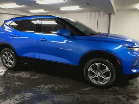 Certified 2024 Chevrolet Blazer LT w/ Convenience Package FWD image 2