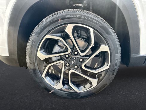 New 2026 Chevrolet Trax RS FWD image 18