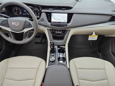 New 2026 Cadillac XT5 Premium Luxury w/ Driver Assist Package FWD image 12