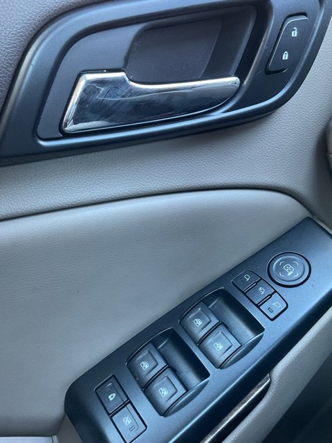 Used 2015 GMC Yukon SLT w/ Open Road Package AWD/4WD image 38