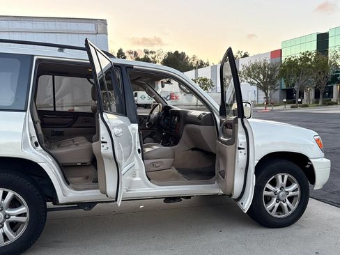 Used 2002 Lexus LX 470 4WD image 16
