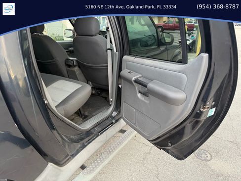 Used 2005 Ford Explorer Sport Trac XLT image 17