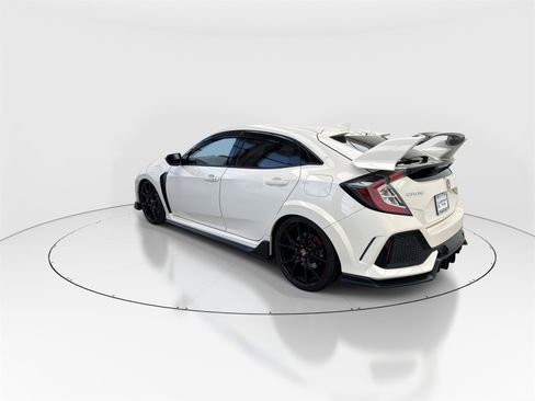 Used 2019 Honda Civic Type R image 6