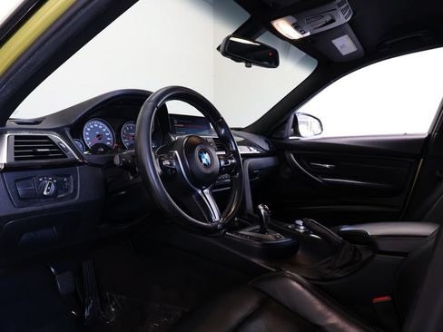 Used 2018 BMW M3 RWD image 19