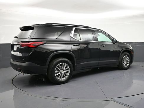 Used 2023 Chevrolet Traverse LT AWD/4WD image 5