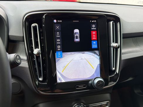 Used 2023 Volvo XC40 Recharge Ultimate AWD/4WD image 20
