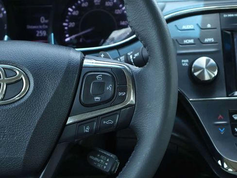 Used 2017 Toyota Avalon XLE Premium FWD image 23