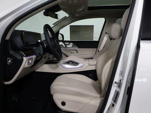 New 2026 Mercedes-Benz GLS 450 4MATIC image 5