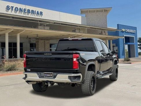Used 2020 Chevrolet Silverado 2500 LT w/ Convenience Package image 5