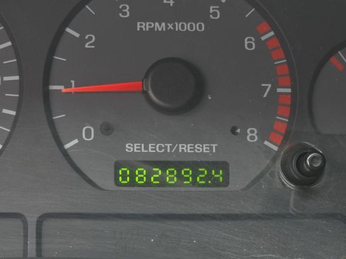 Used 2004 Ford Mustang GT RWD image 12