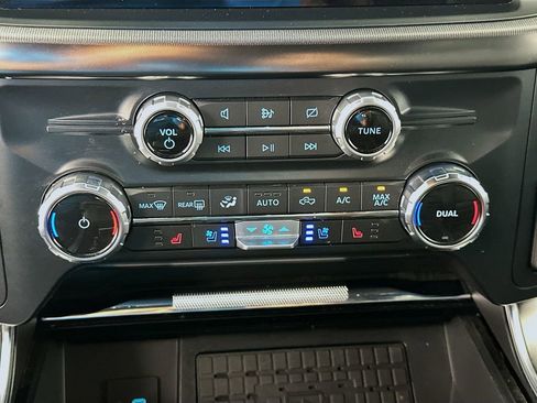 Used 2023 Ford F150 Platinum w/ Equipment Group 701A High image 14