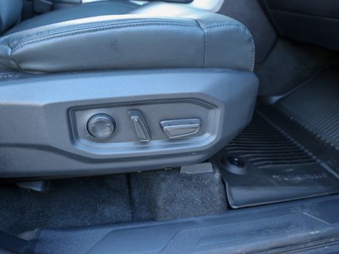 Used 2025 Toyota Tundra Limited image 45