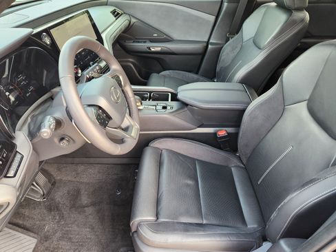 Certified 2024 Lexus TX 350 FWD w/ Technology Package image 5